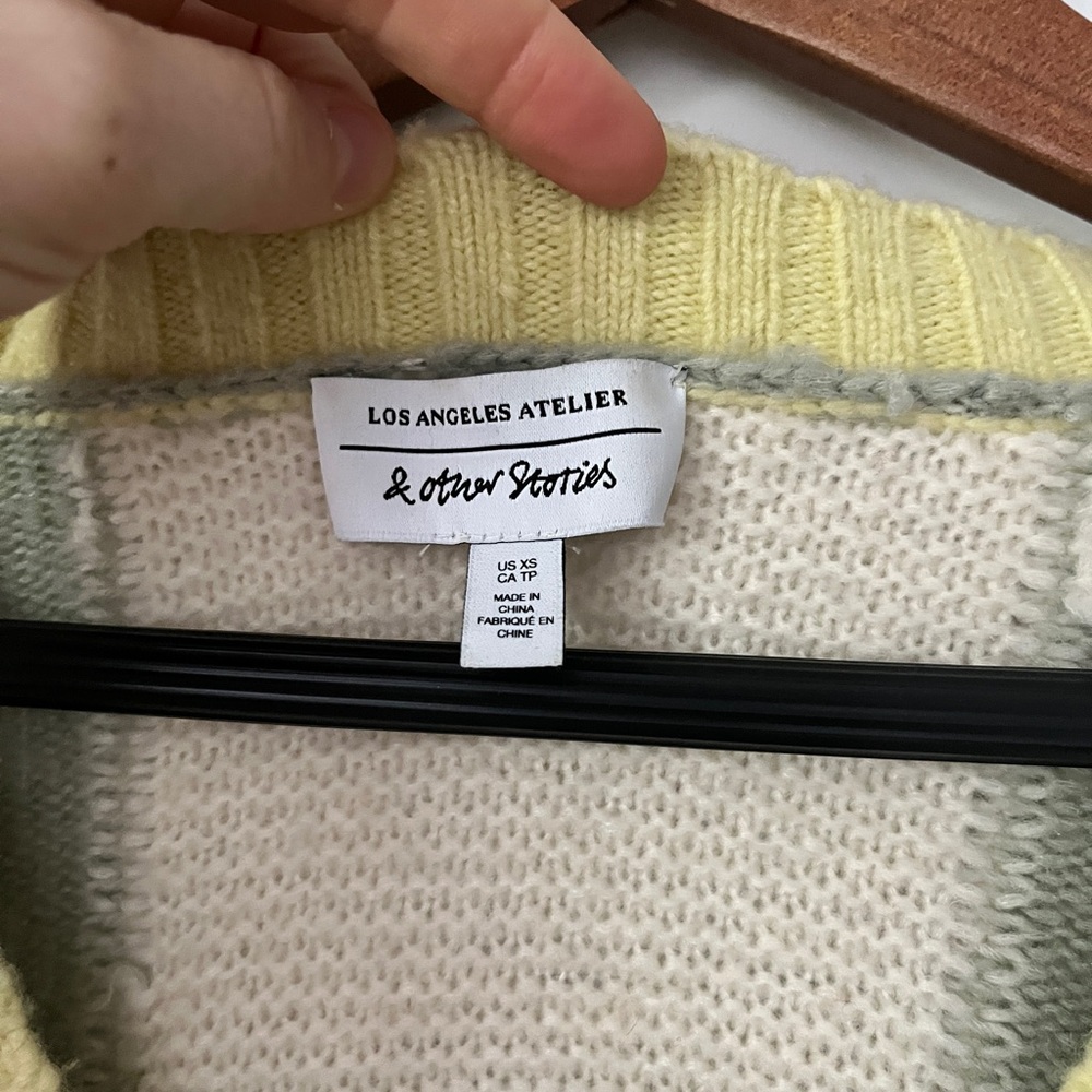 & Other Stories Yellow, Sage Green & Cream Checkered V-Neck Cropped Cardigan - Picture 3 of 3